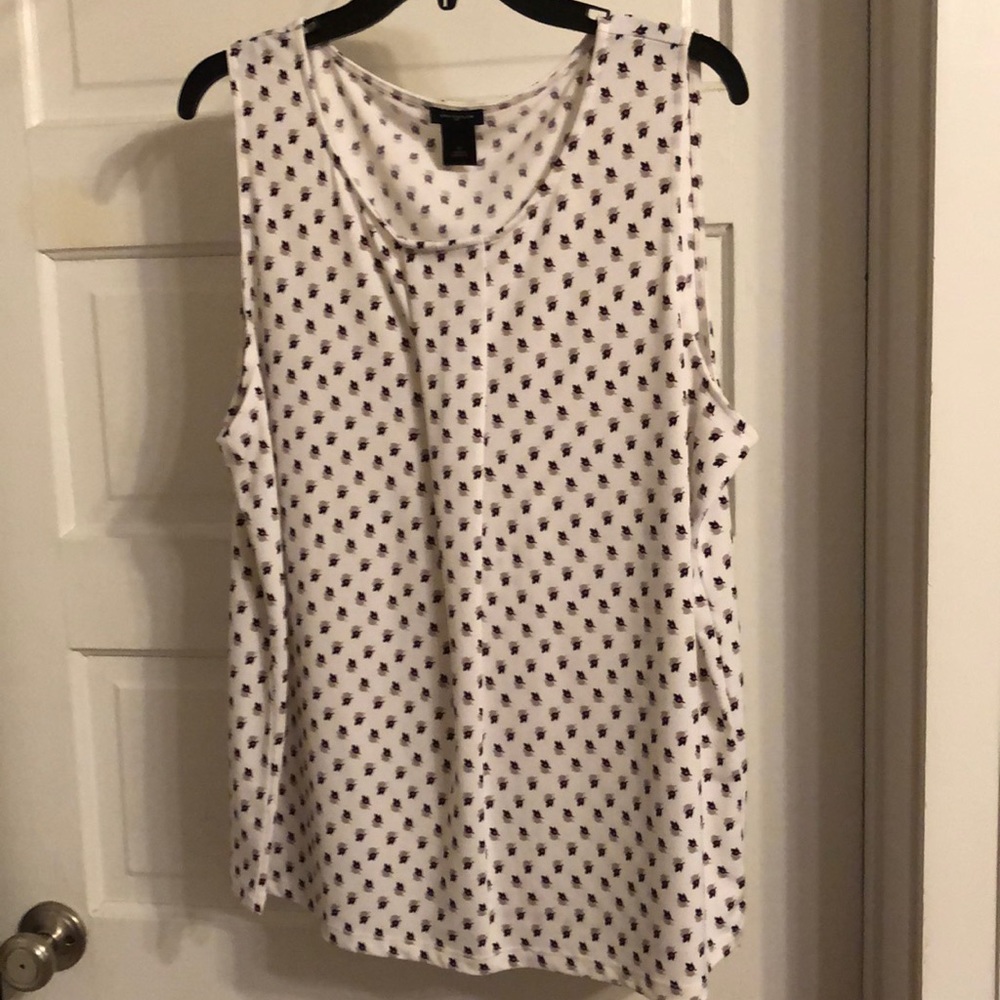 White Patterned Sleeveless Blouse